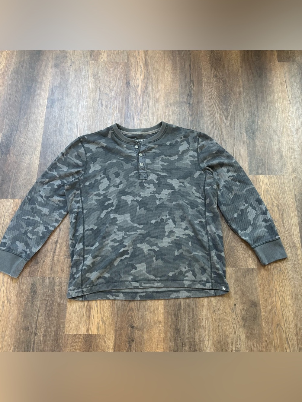 Eddie Bauer Gray Camo Outdoors Long-Sleeve Button Henley Mens XL